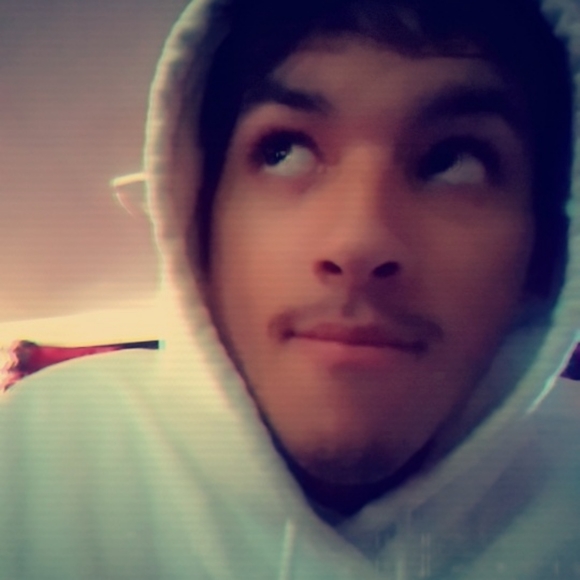 Meet your Posher, Sheldon - Picture 3 of 3